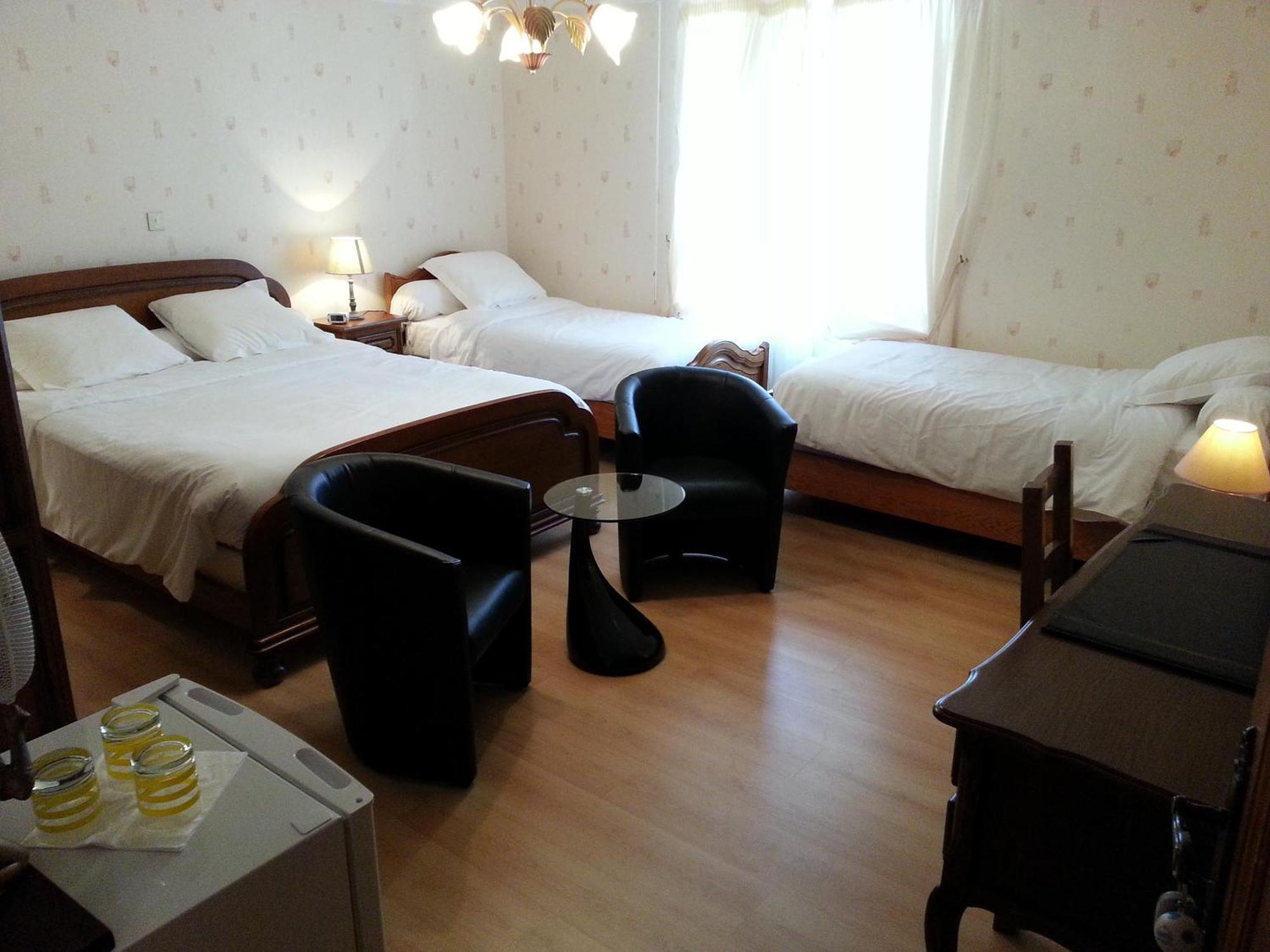 Chavot Bellevue Villa ภายนอก รูปภาพ
